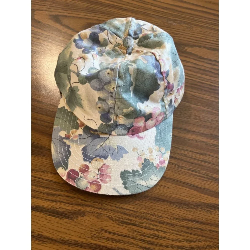 Gotkeys green cream ball cap with grapes